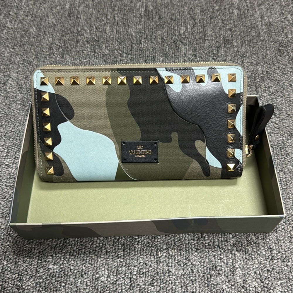 Valentino Garavani Camo Studded Wallet